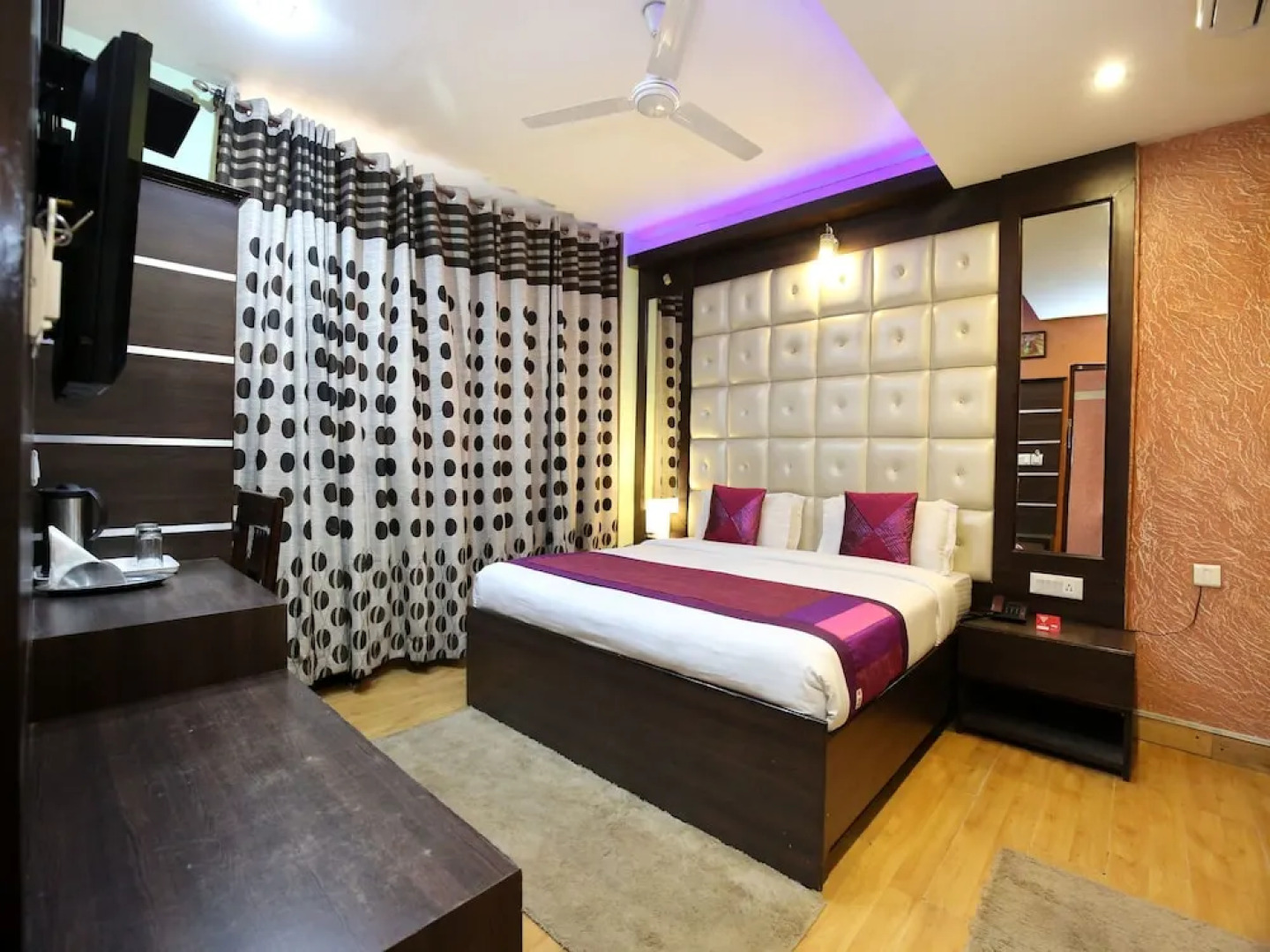 OYO 3147 Hotel Mittaso