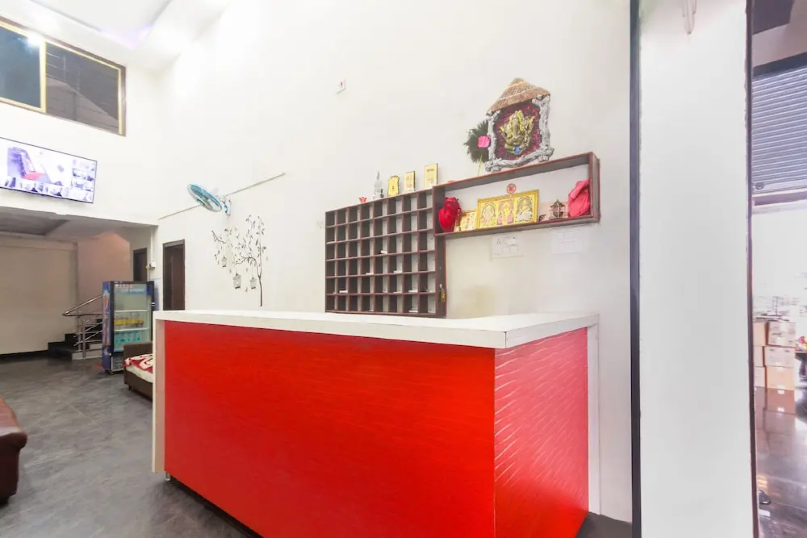 Hotel Cm Residency by OYO Rooms