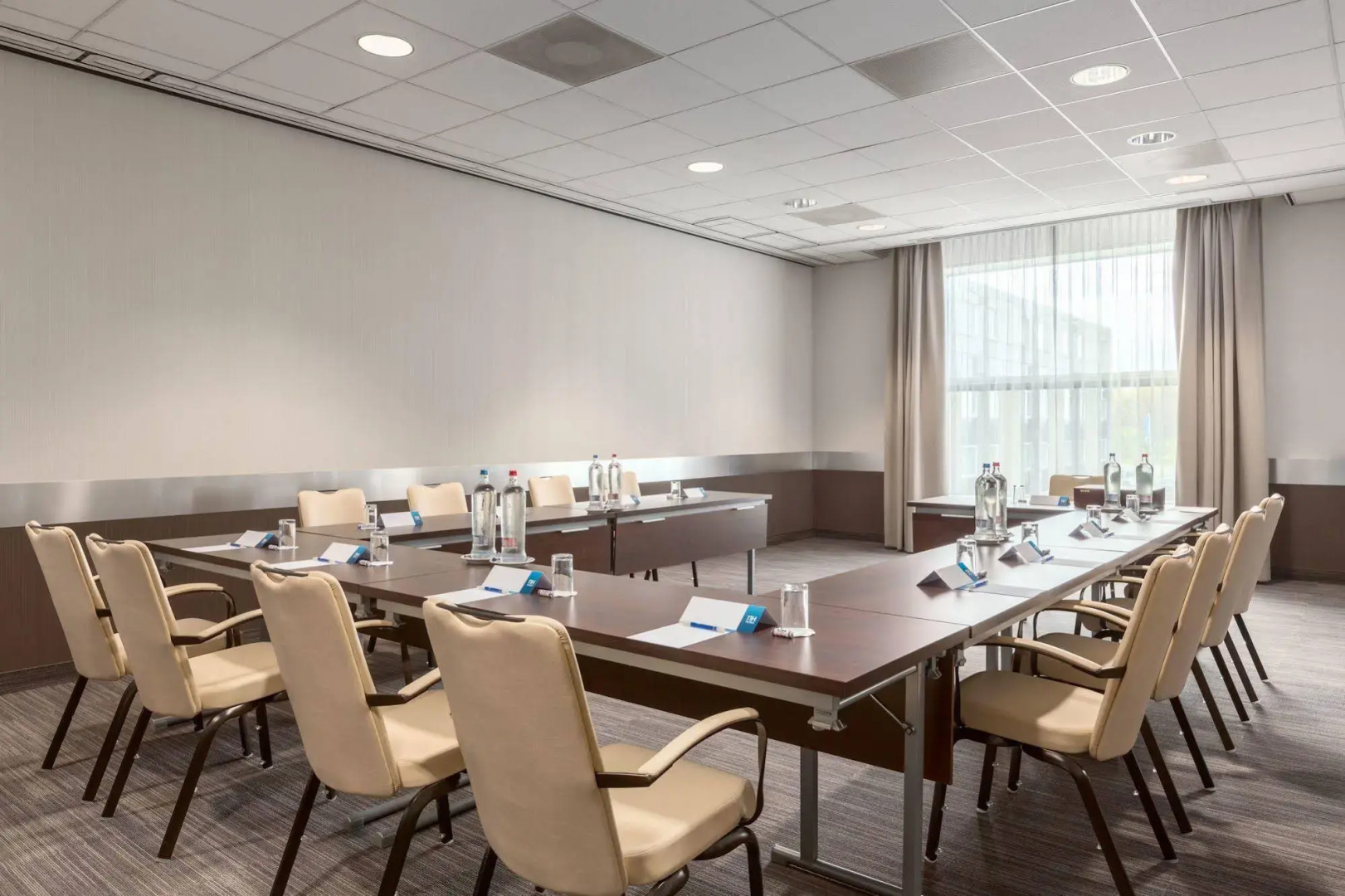 NH Amsterdam Schiphol Airport