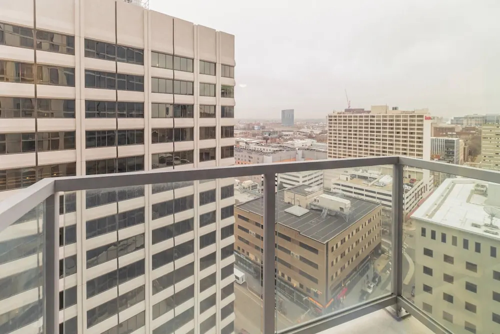 The Luxe Suites at University City