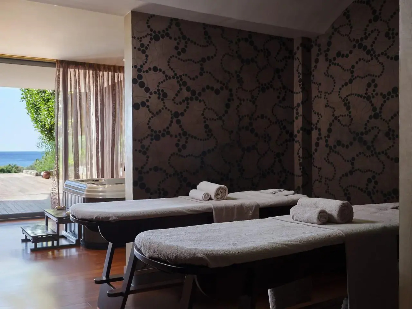 Atlantica Mikri Poli Crete