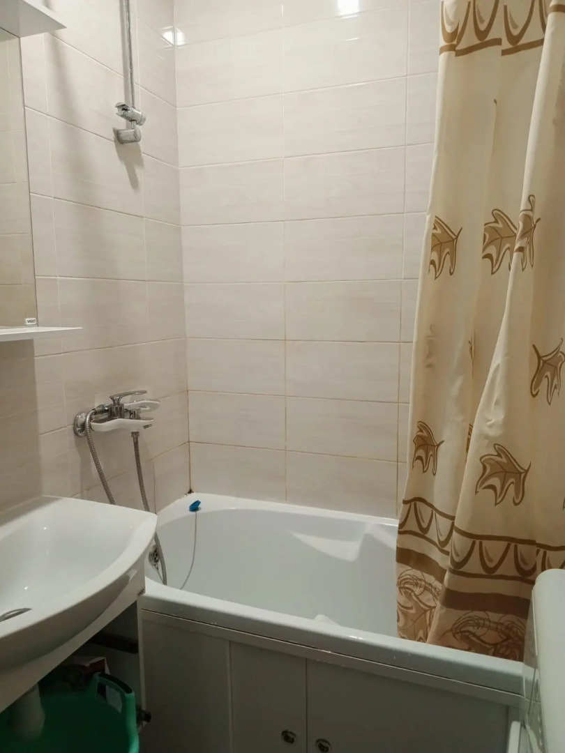 Апартаменты на проспекте Космонавтов 15