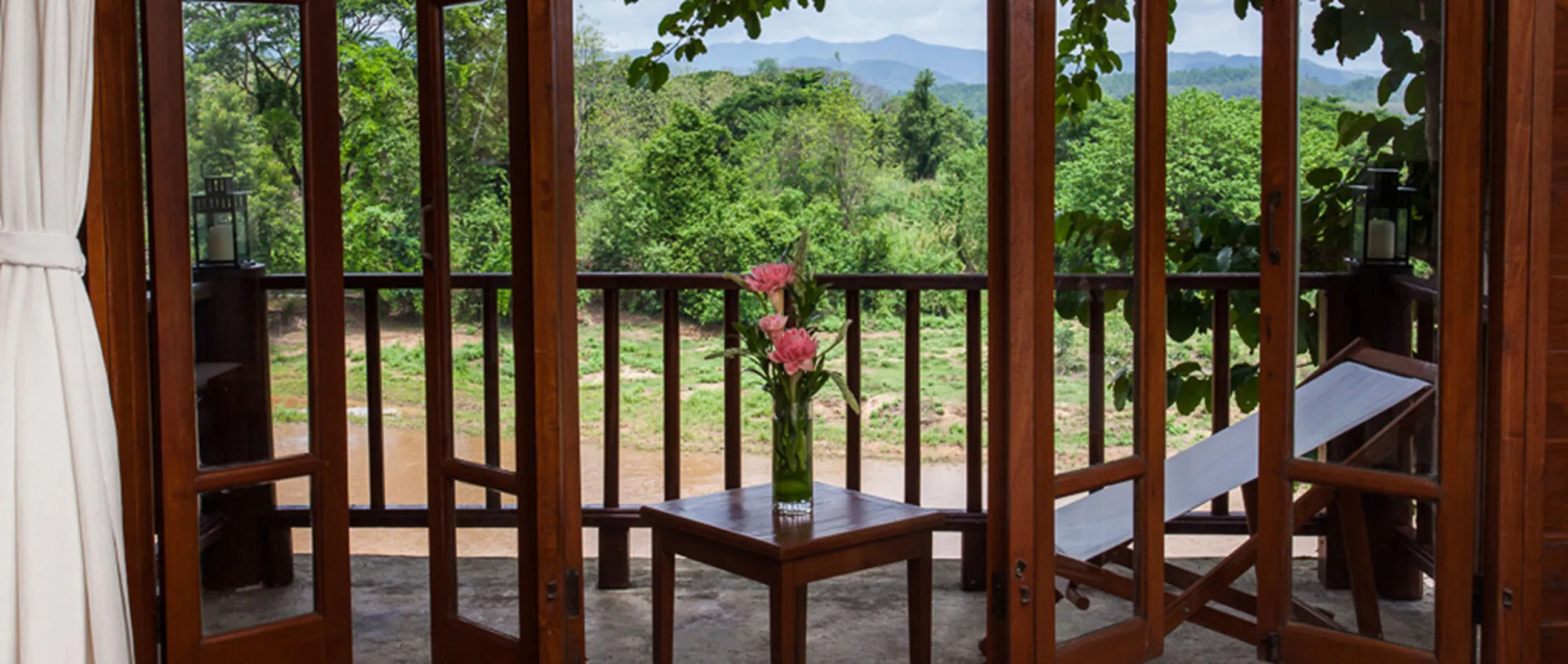 Riverhouse Hotel - The Teak House