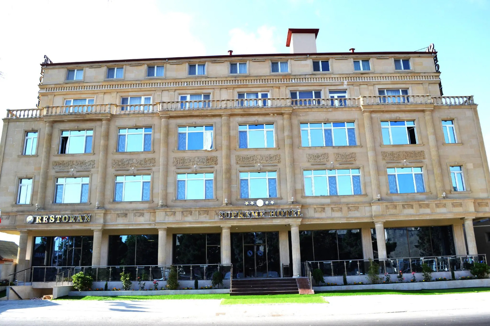 Supreme Hotel Baku
