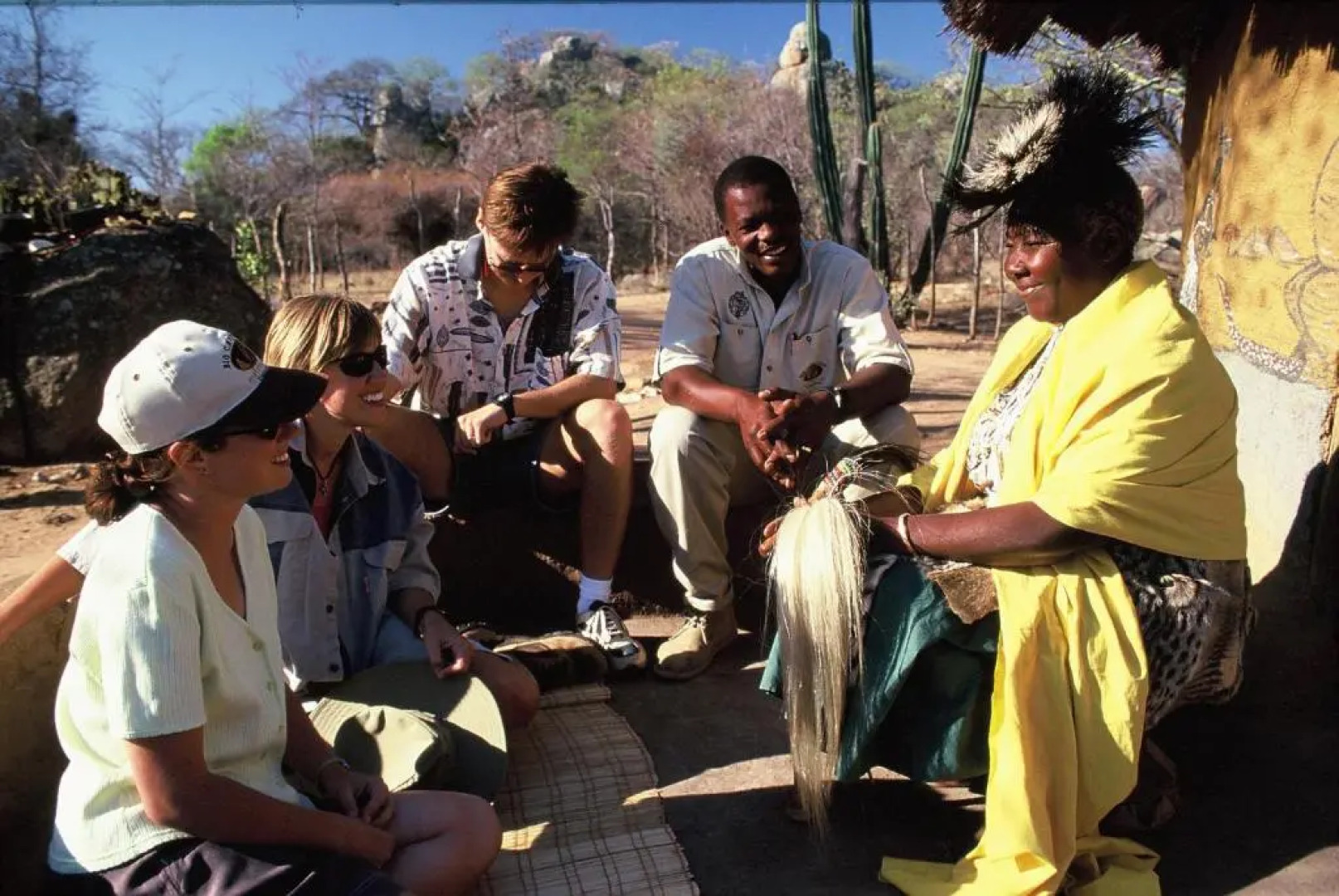 Big Cave Camp - Lodge On The Rocks