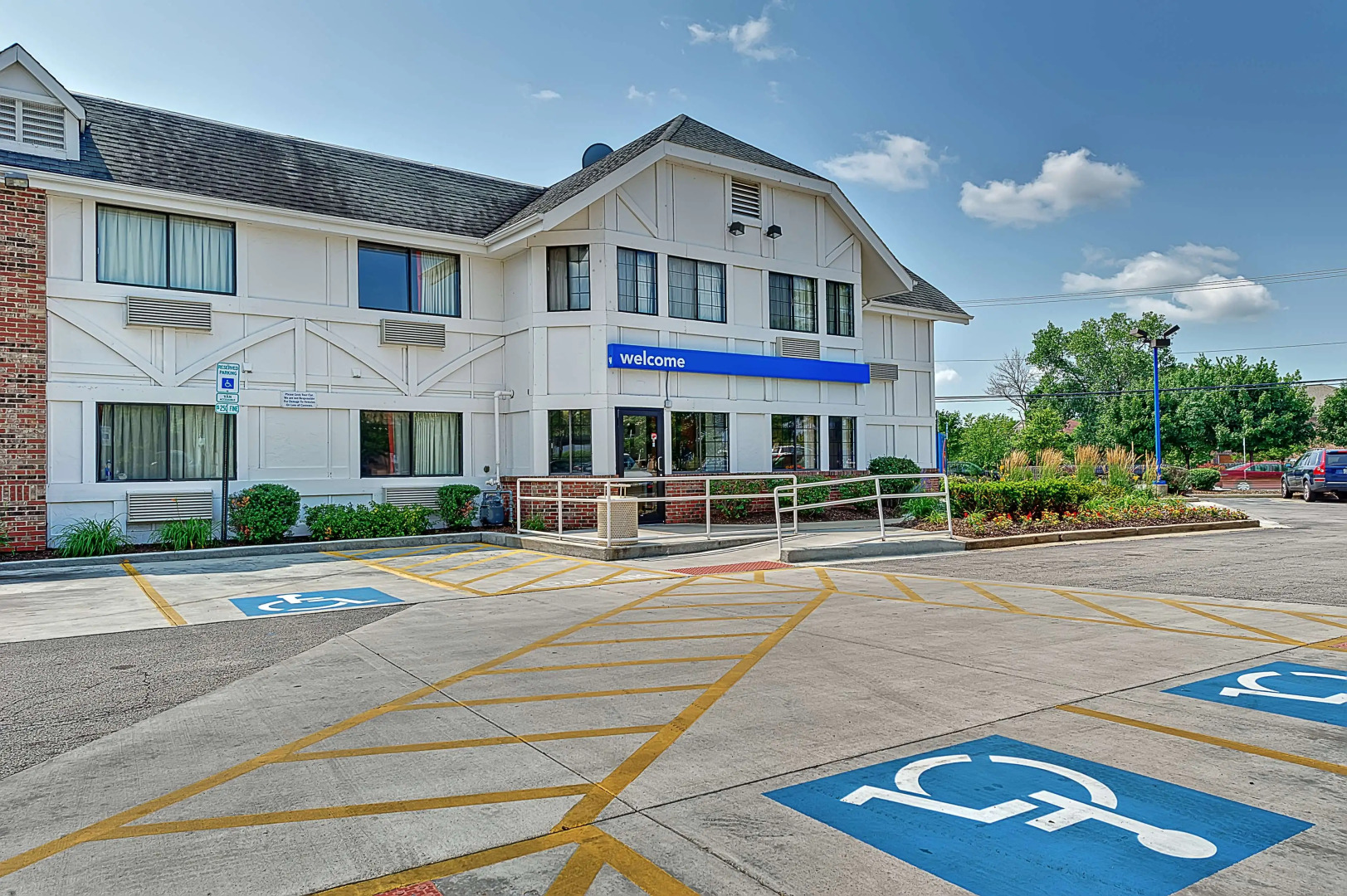 Motel 6 Glenview, IL - Chicago North