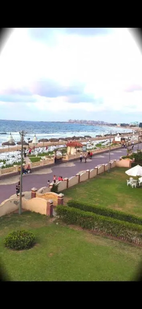 شاطئ المعموره الاسكندريه 01272849001