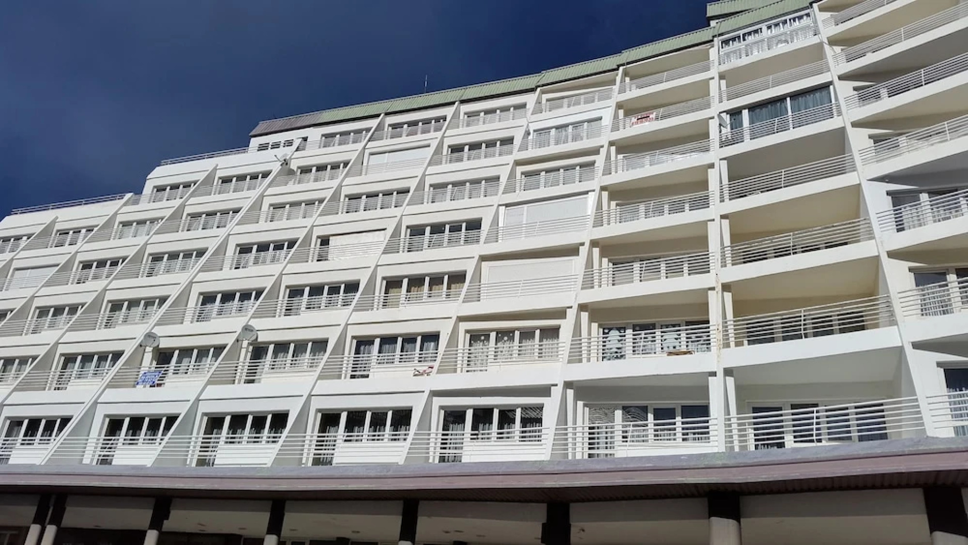 Blue Tour Travel Plaza