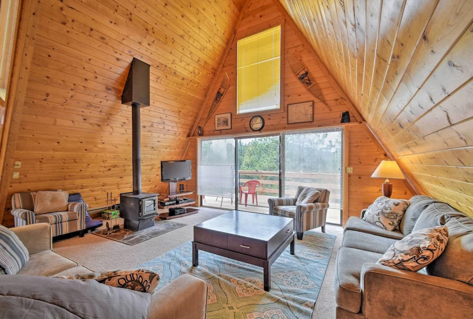 A-frame Cabin w/ Mtn Views: 4 Mi to Cripple Creek!