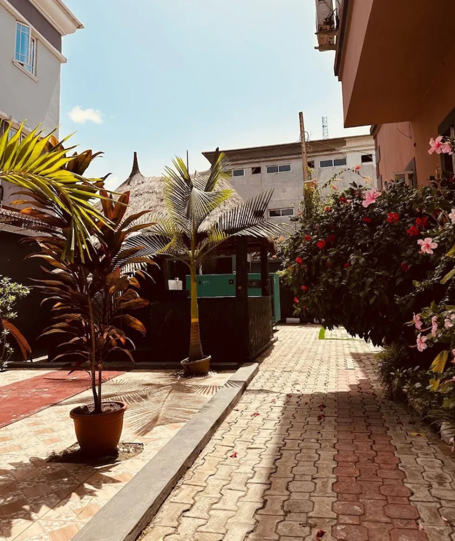 Bates Garden Guest House