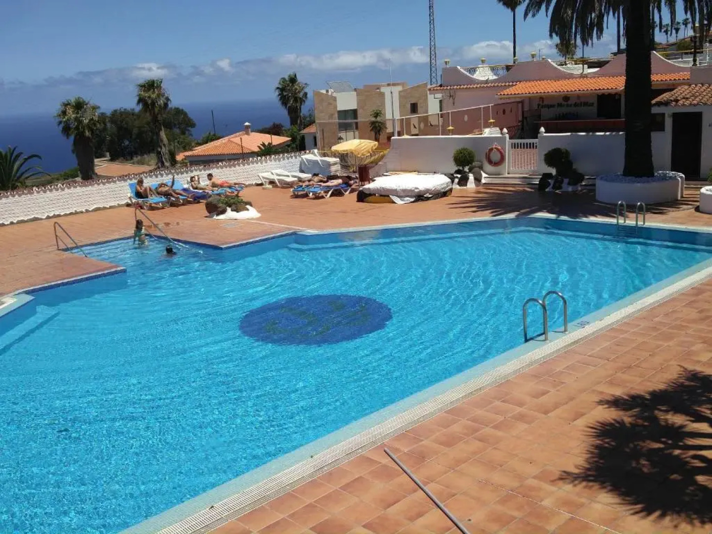 Luminous Studio in quiet area