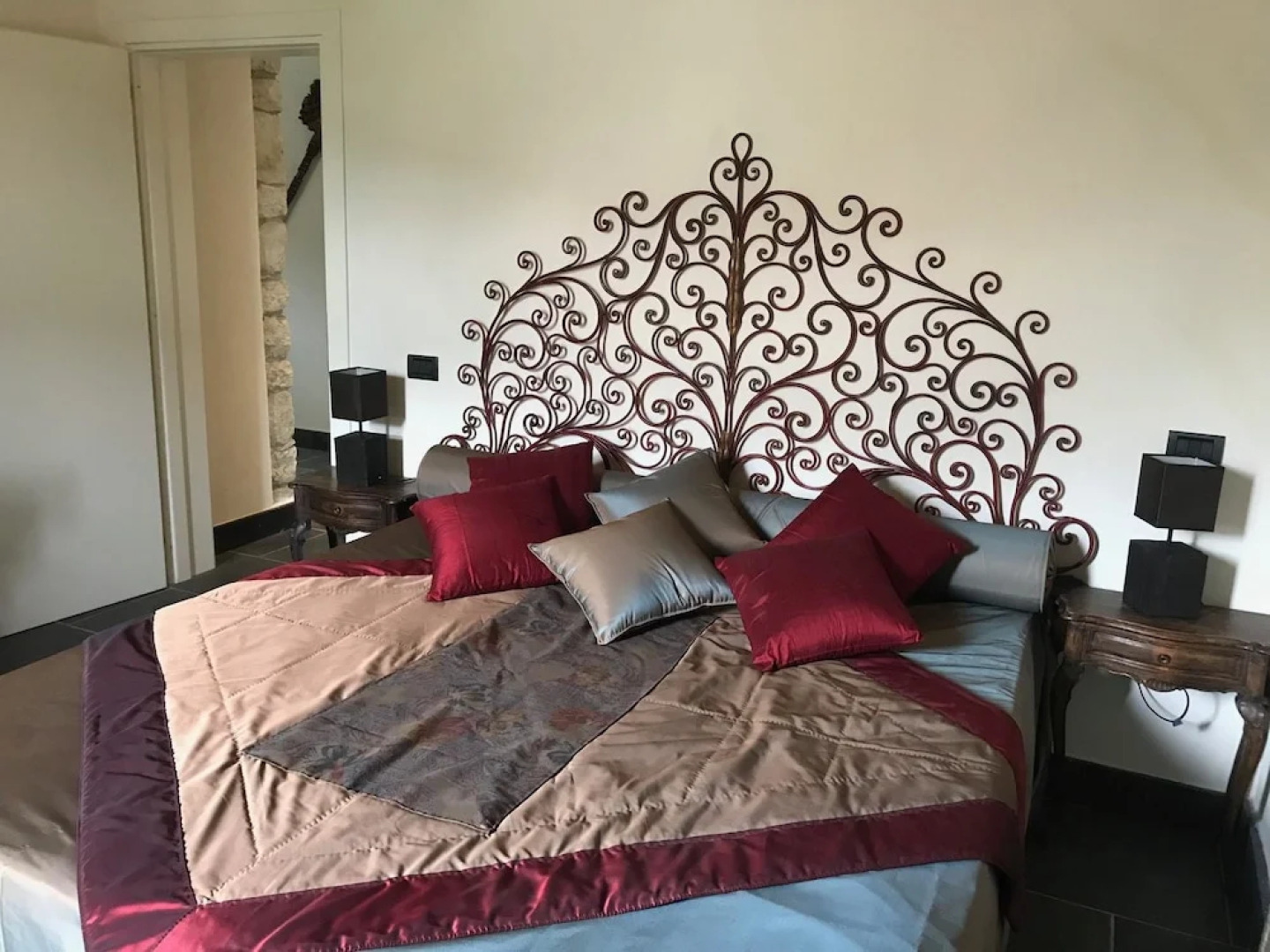 Mansion With 5 Bedrooms in Gesturi, With Private Pool, Enclosed Garden