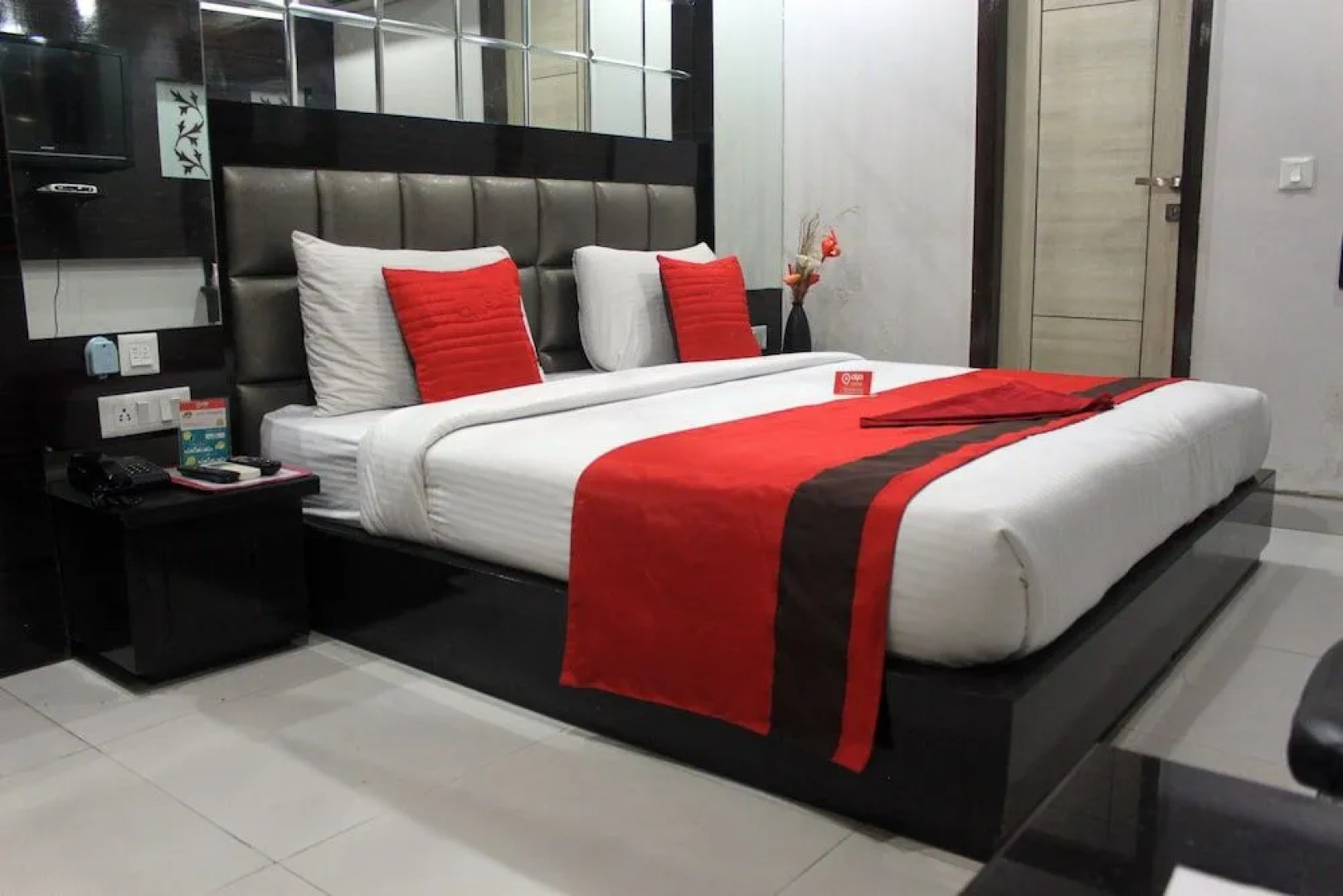 OYO 464 Hotel Lotus Palace