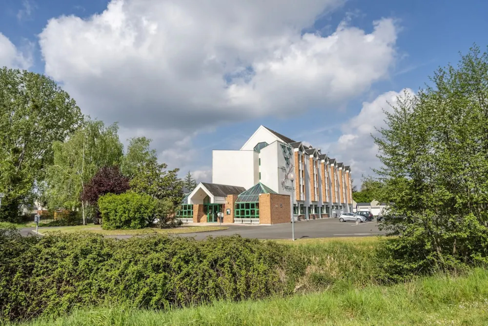 Cit' Hôtel la Pyramide