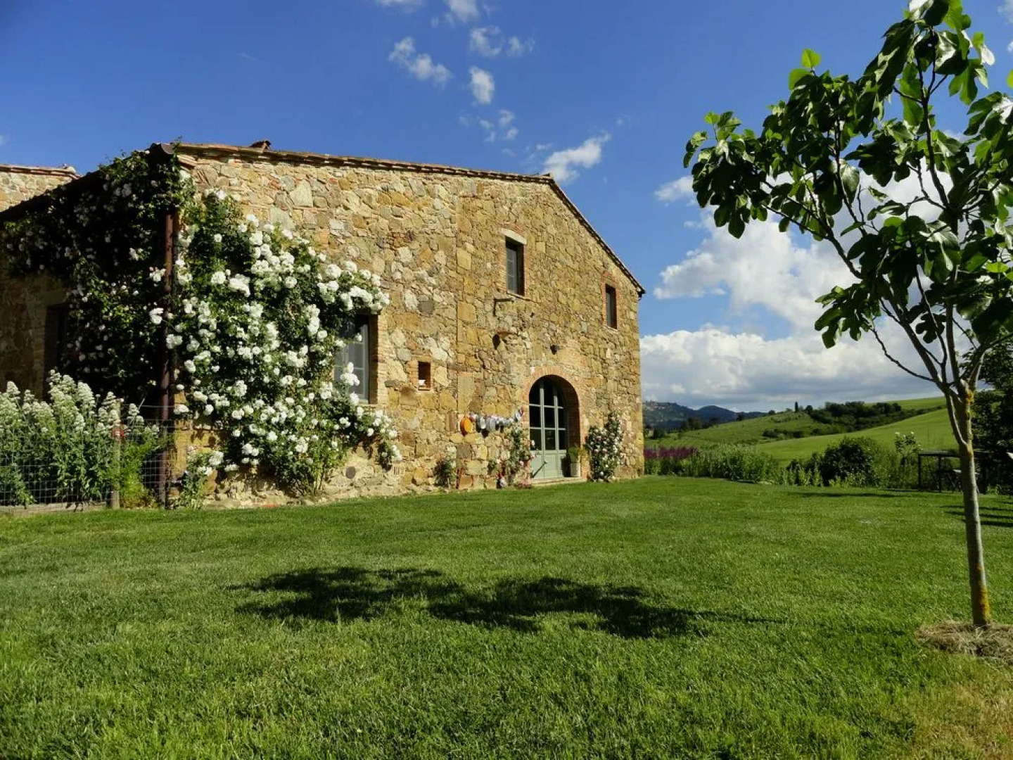 Follonico 4-Suite B&B