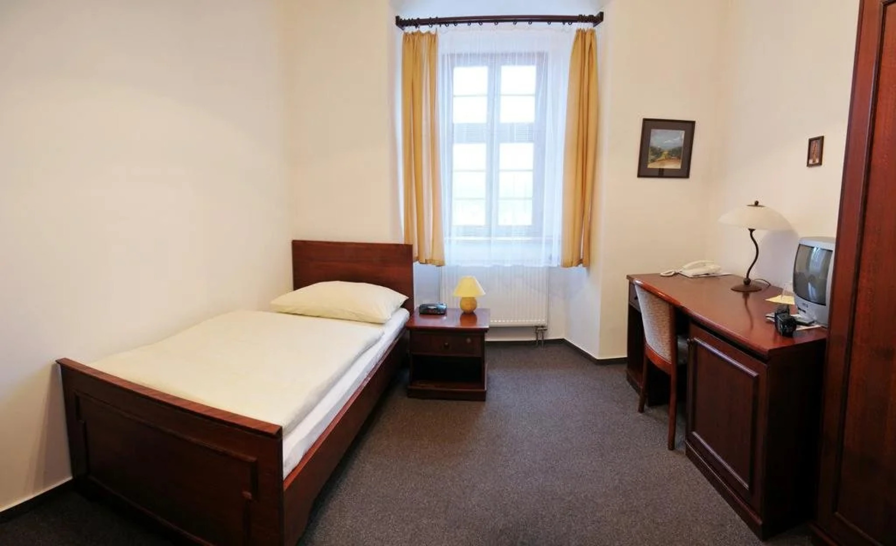 Klášter Hejnice, vzdělávací, konferenční a poutní dům