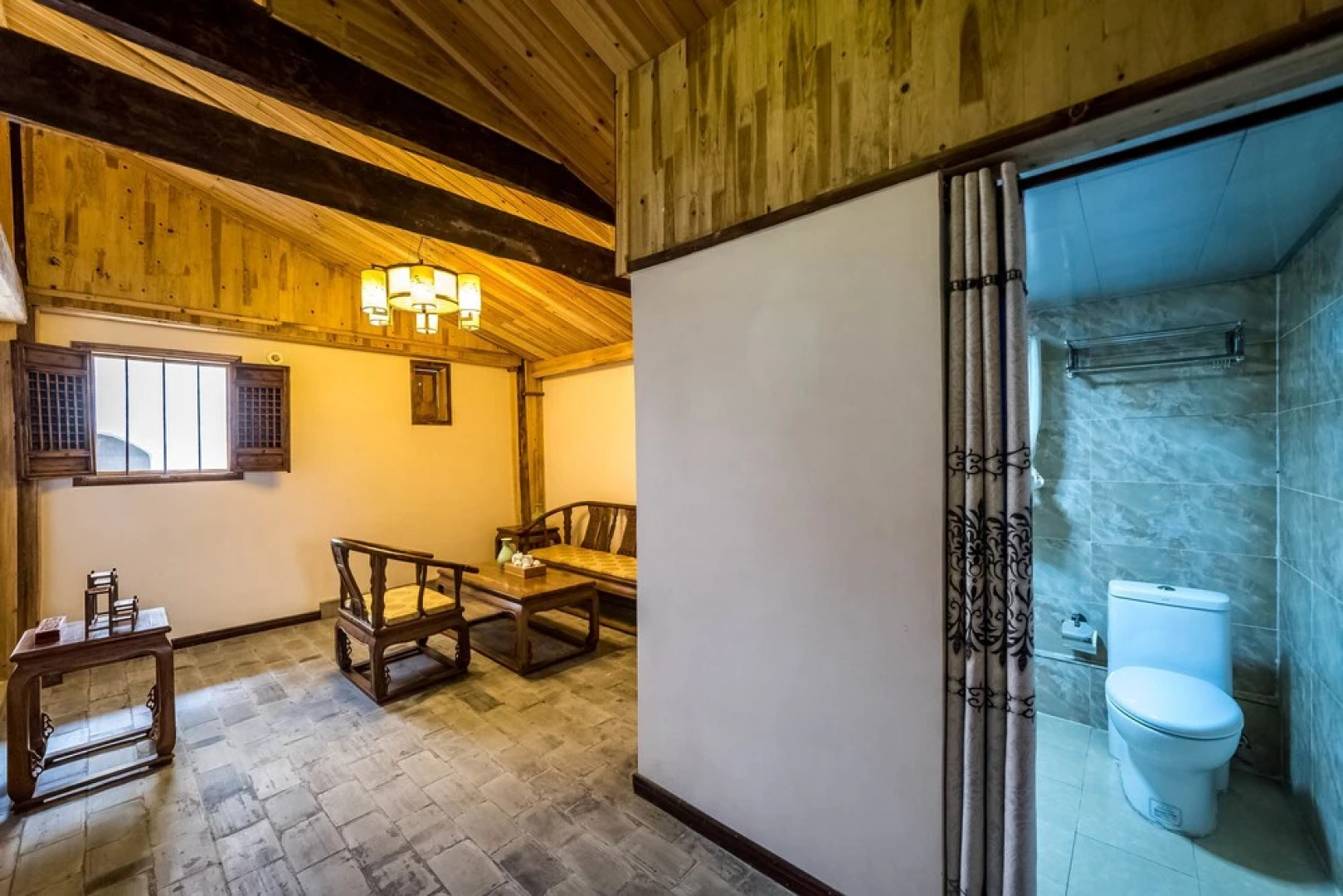 Moran huishe Travelling With hotel