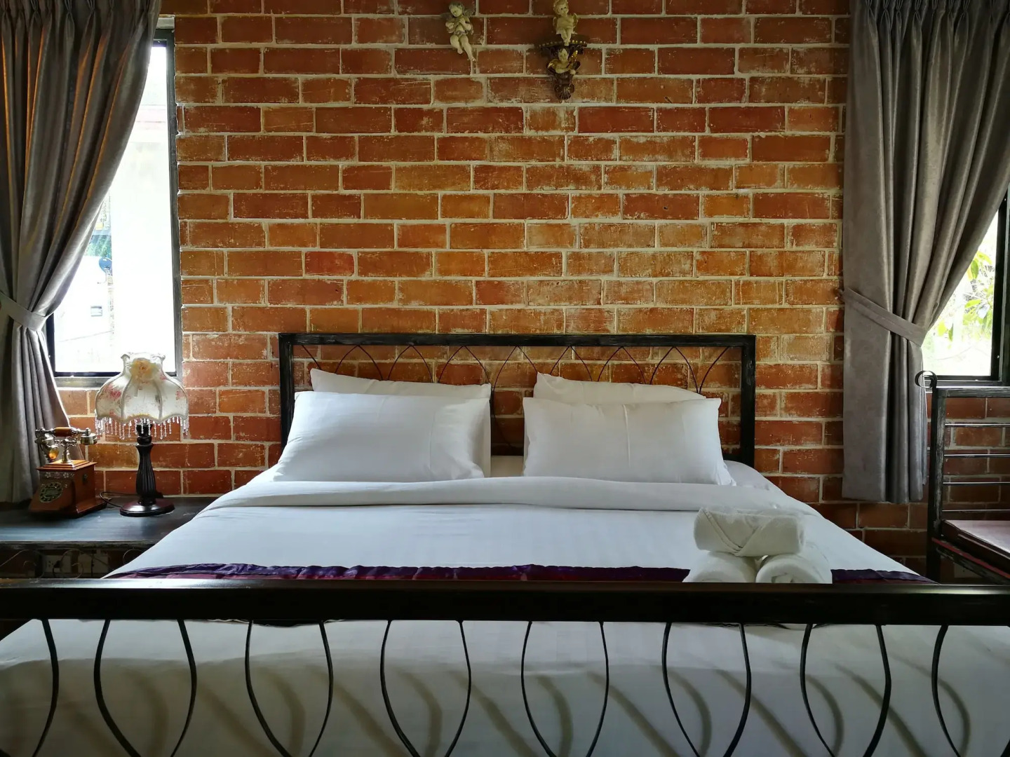 Stamp Hills Resort & Restaurant