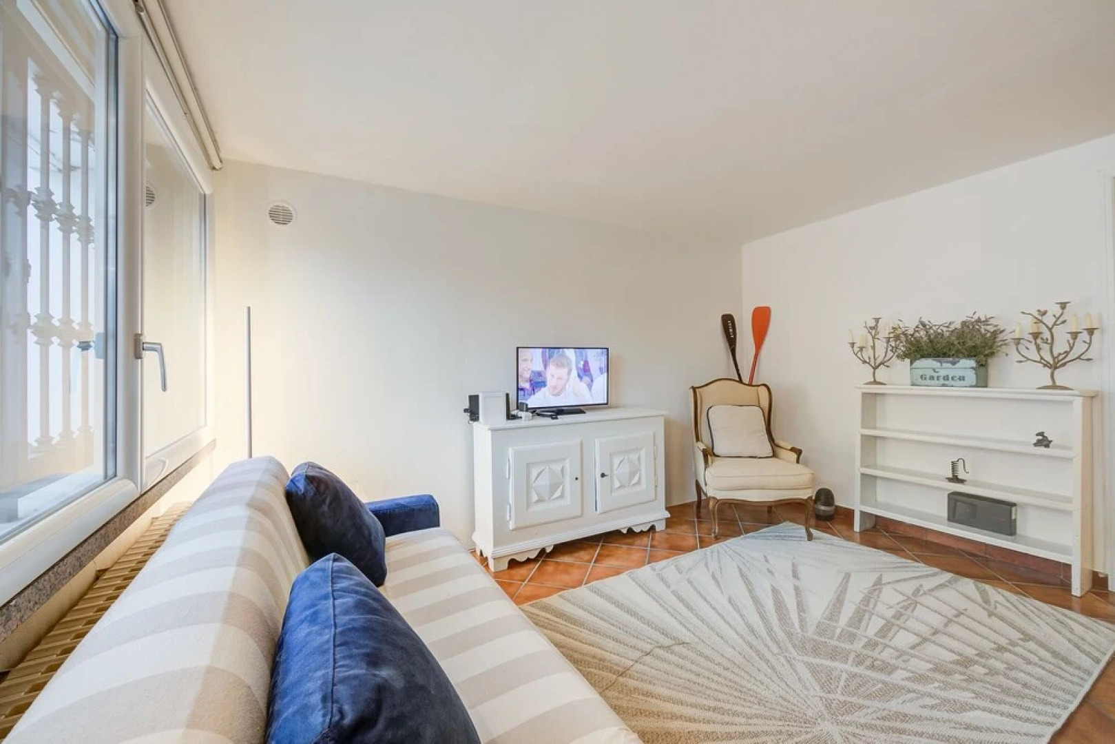 Red Door Apartment Private Terrace