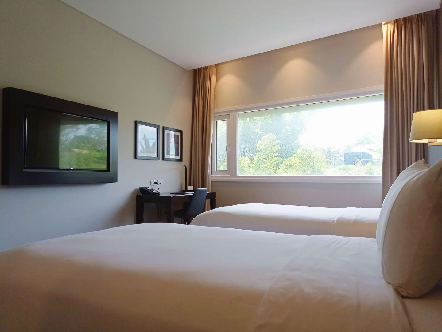 Radisson Hotel Santa Cruz