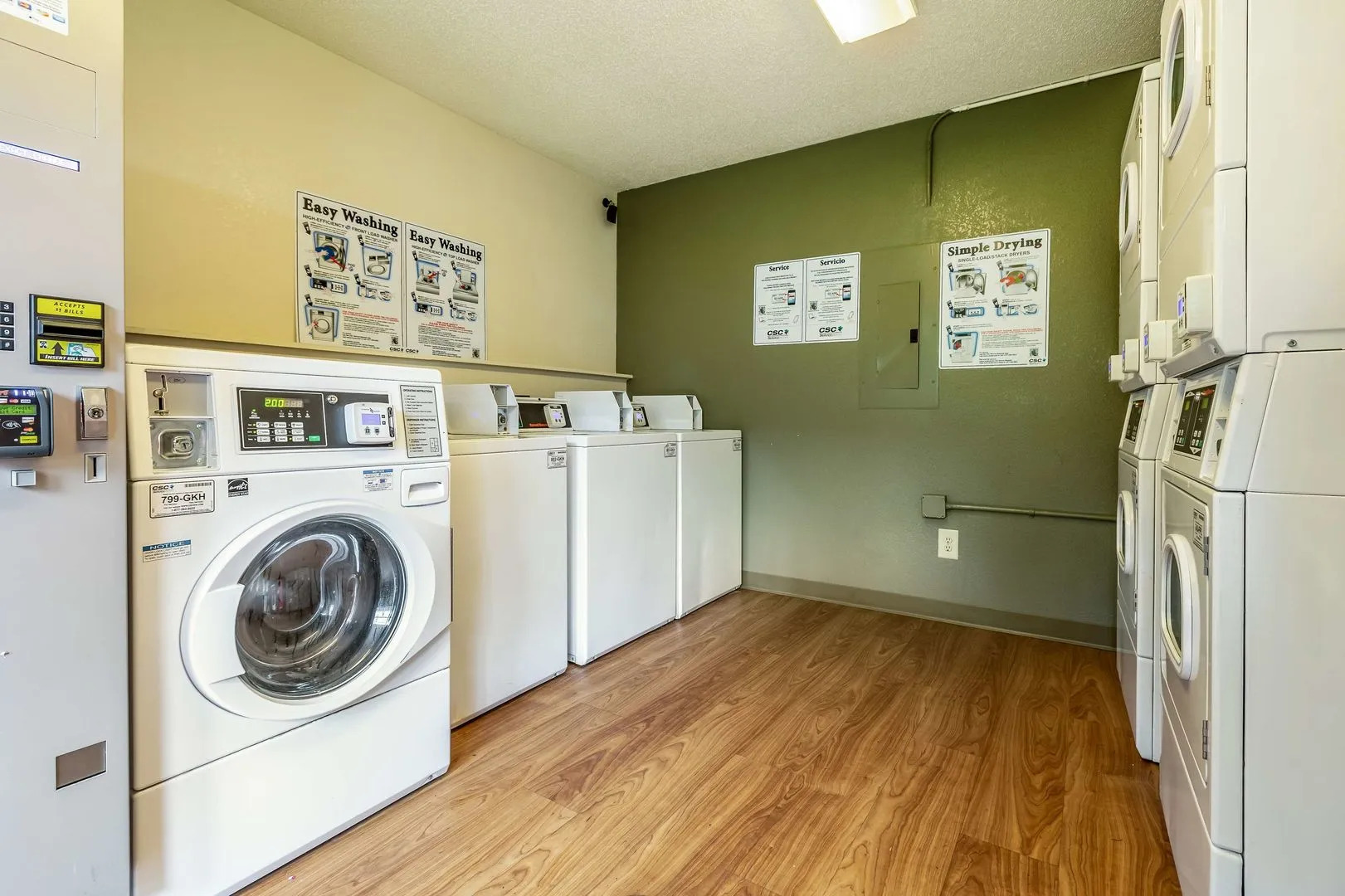 HomeTowne Studios by Red Roof Atlanta NE - Norcross South