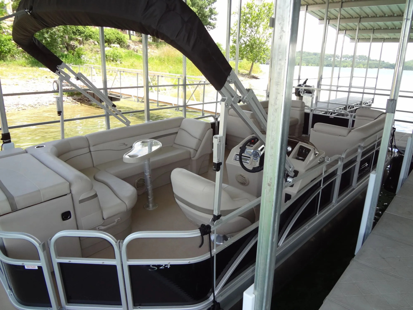 Table Rock Resorts at Indian Point