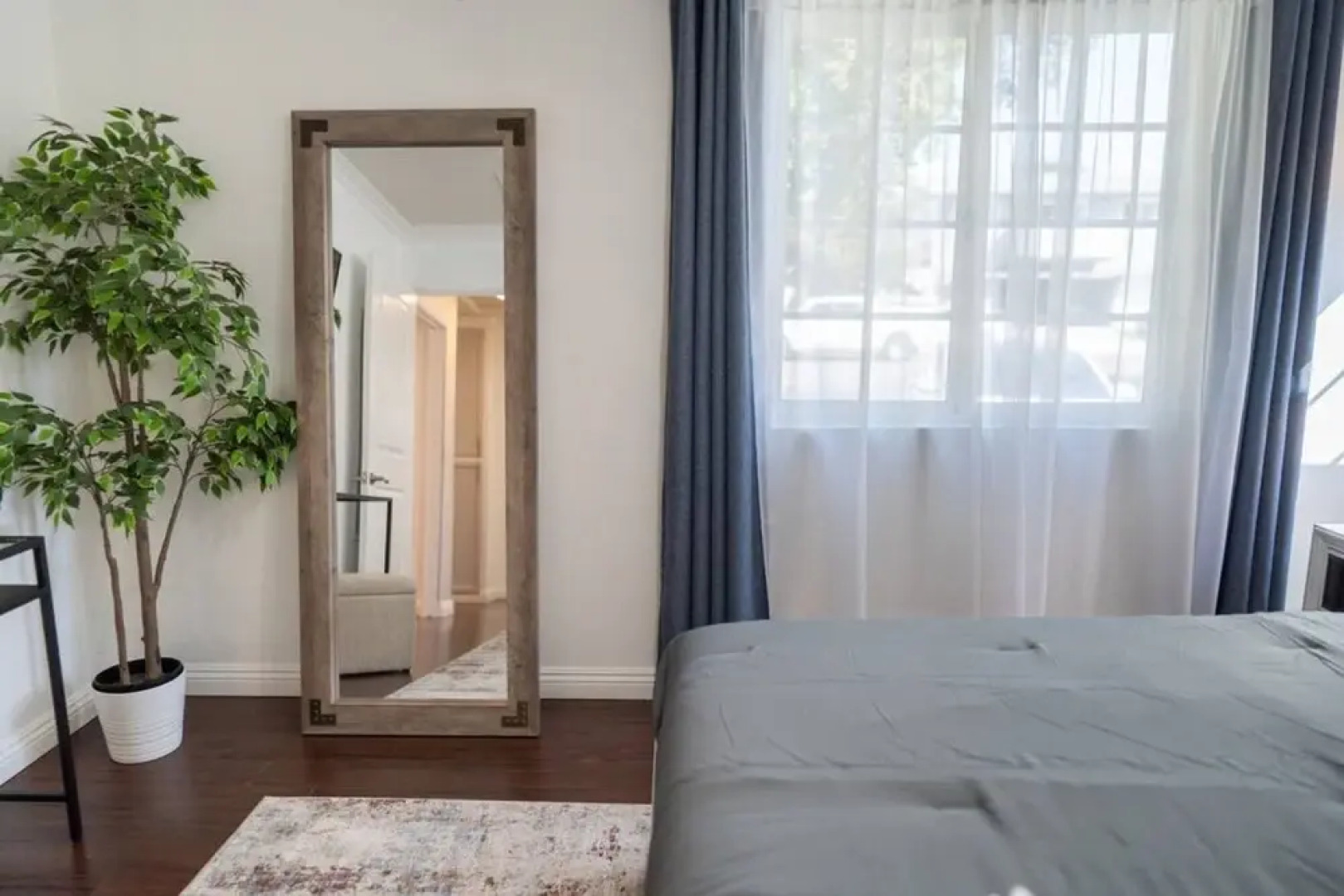 Tranquil 2BR Home in Beautiful Neighborhood P24