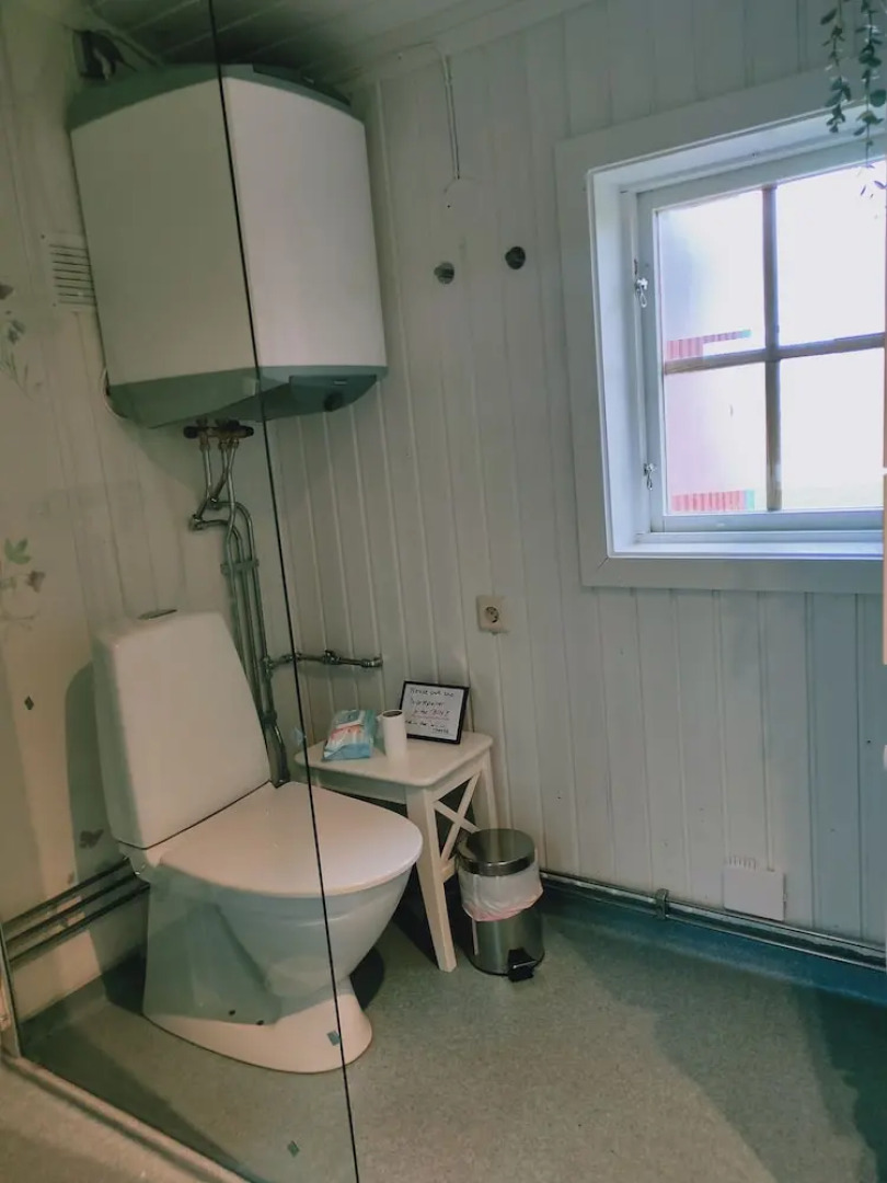 Charming 2-bed House at the Lake Close Gustavsfors