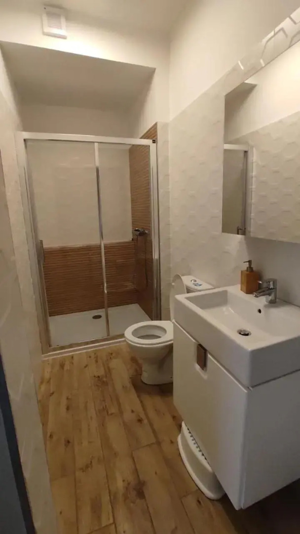 Flóra House 3 minutes from Lake Balaton