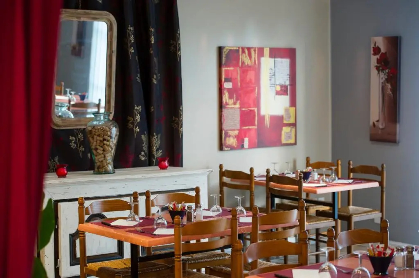 Brit Hotel Essentiel Pau Lescar