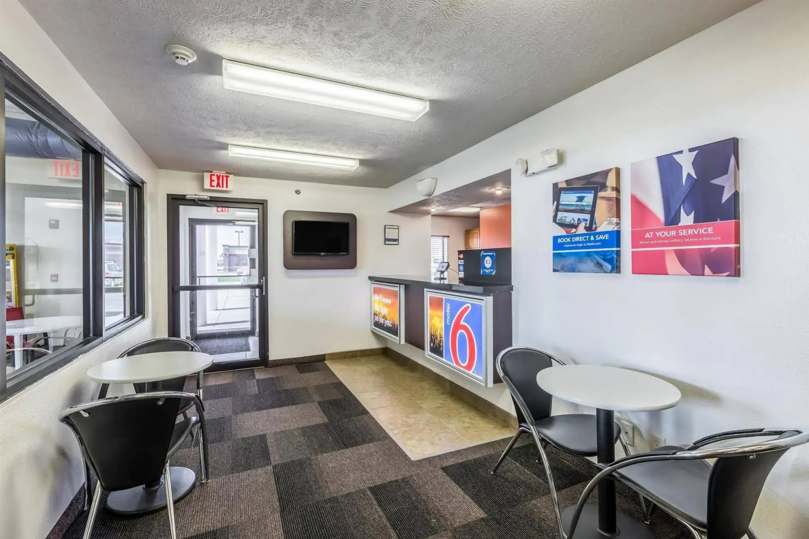 Motel 6 Percival, IA