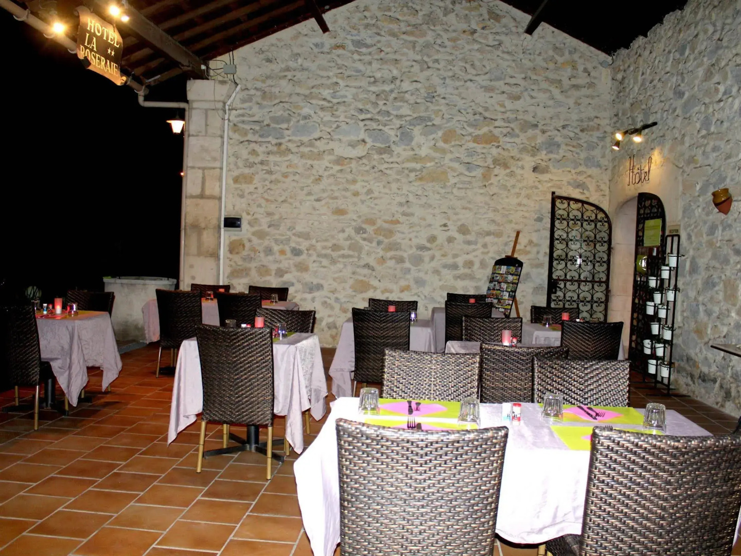 Logis Le Mas De La Roseraie