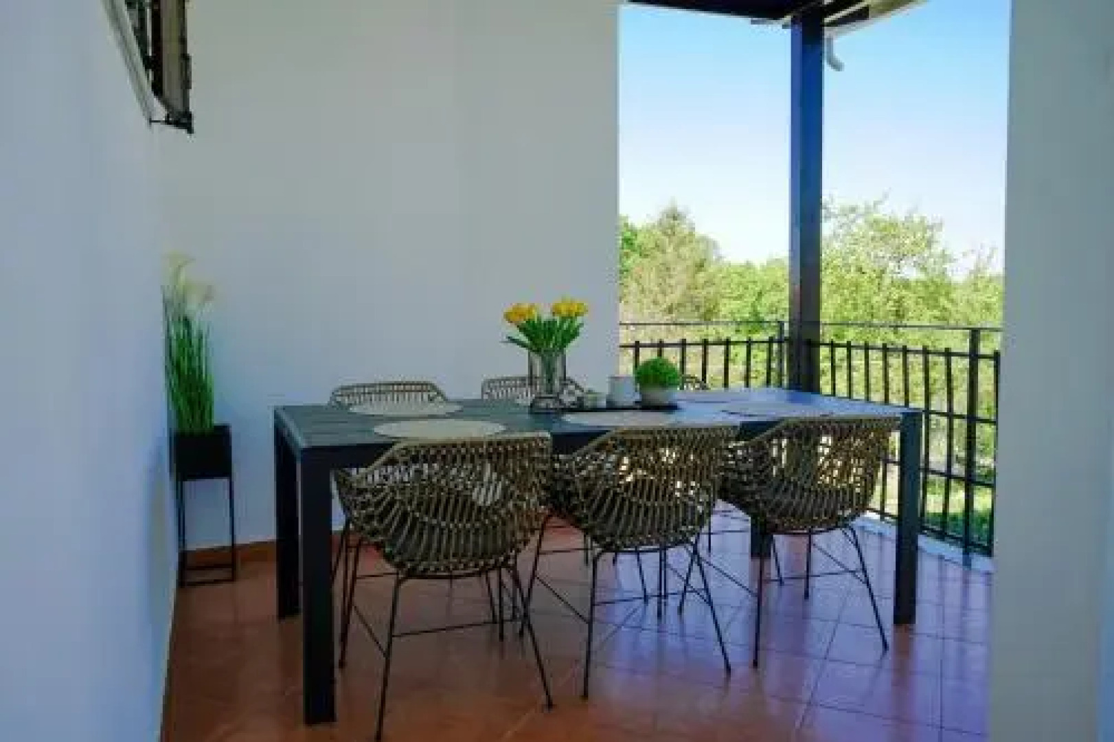 Villa Leon, Wonderful Family Apartment with Pool