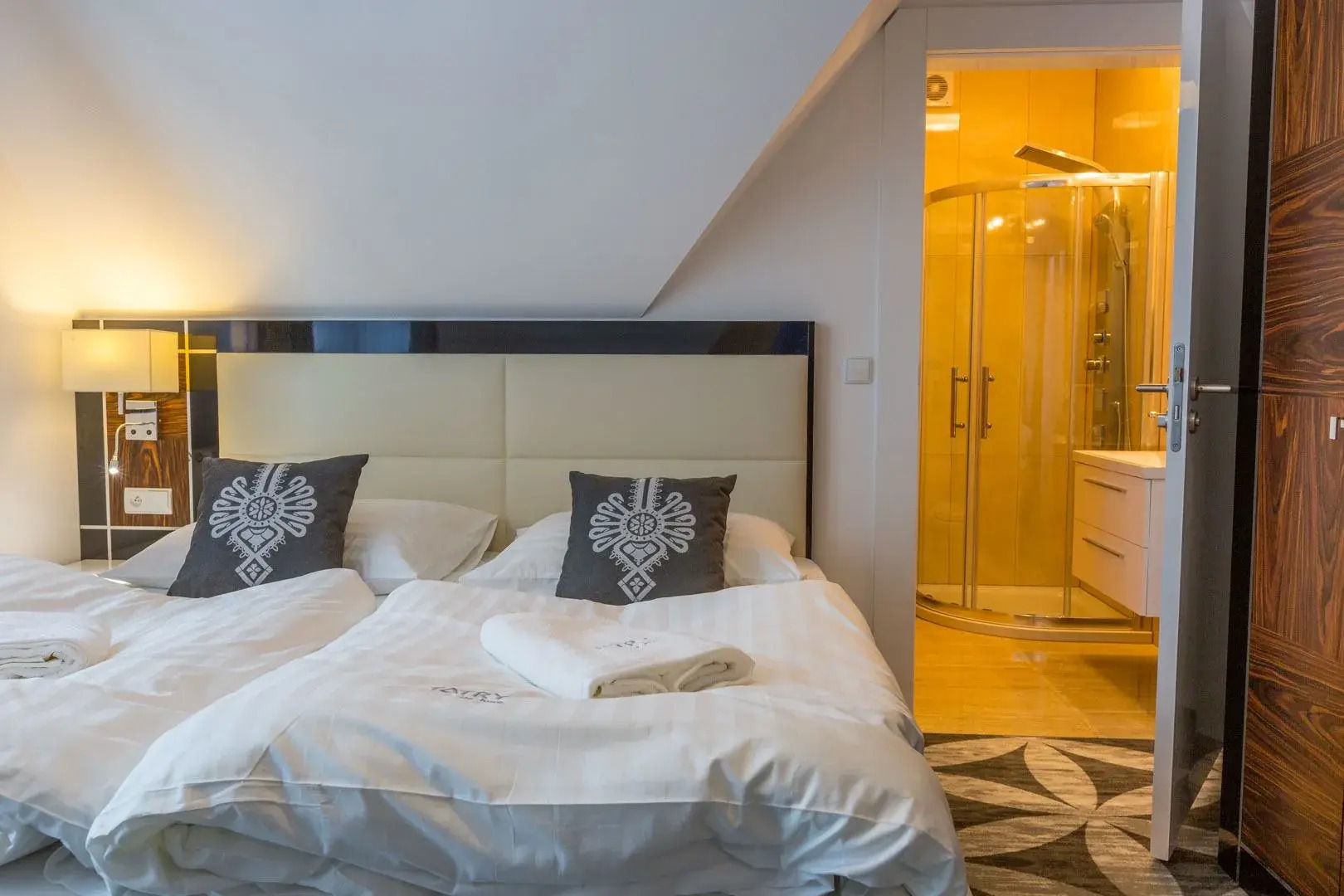 Tatry. Willa. Łukaszczyk M.