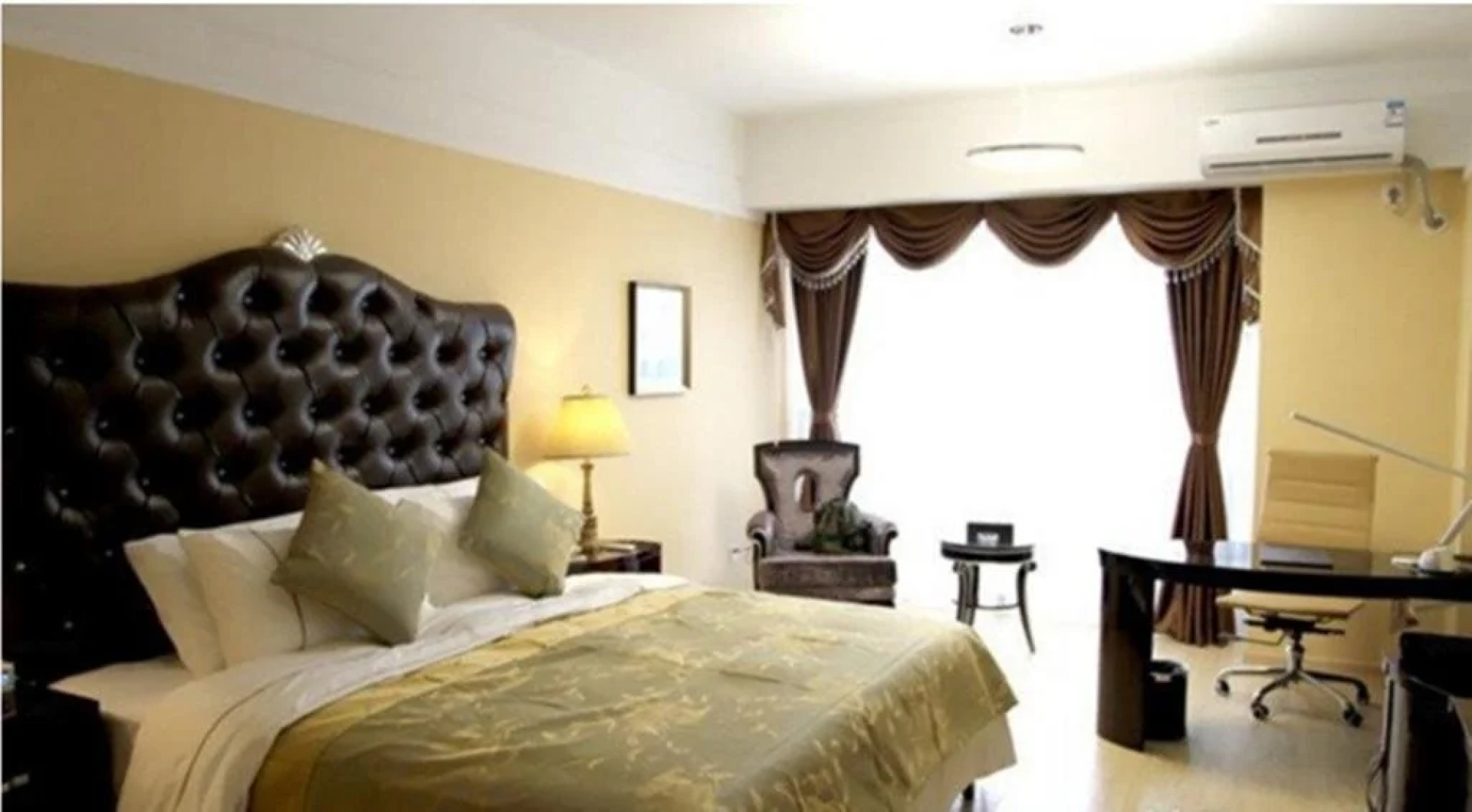 Chengdu Man Ya Hotel