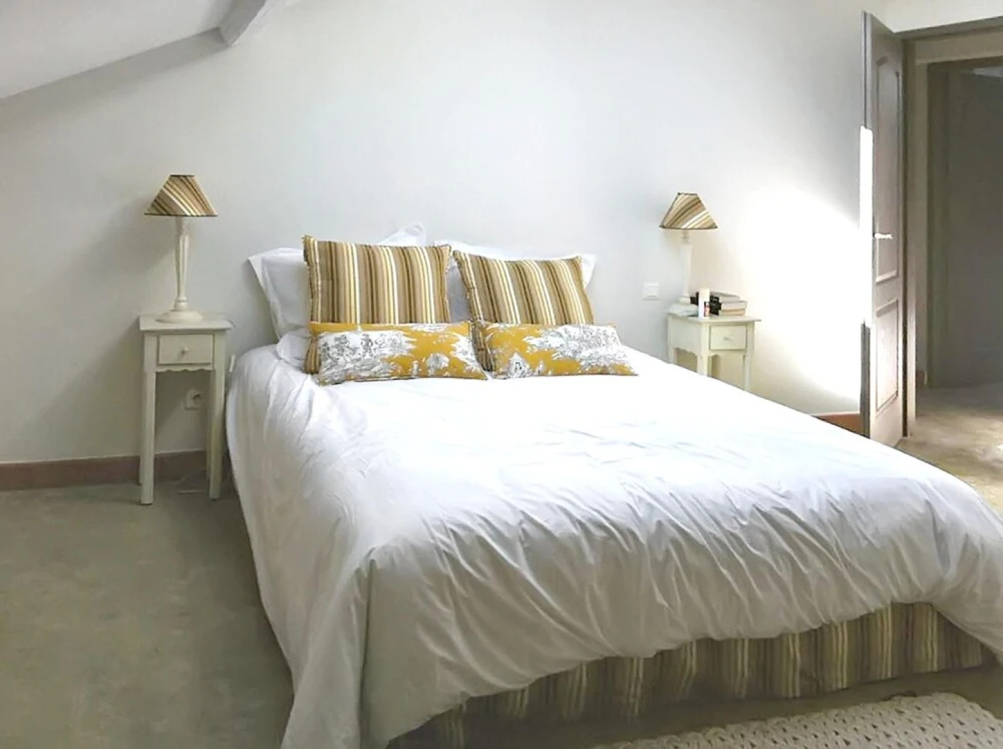 Apartment With 2 Bedrooms in Jonquières, With Wifi