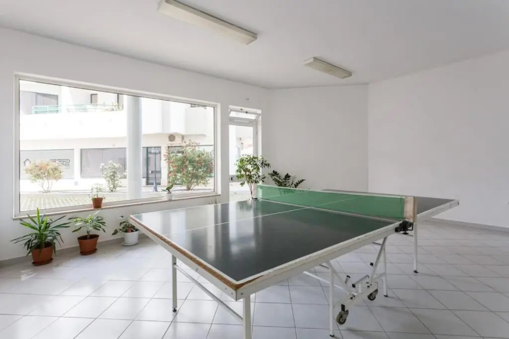 Tivoli Apt8 with Pool&Garage