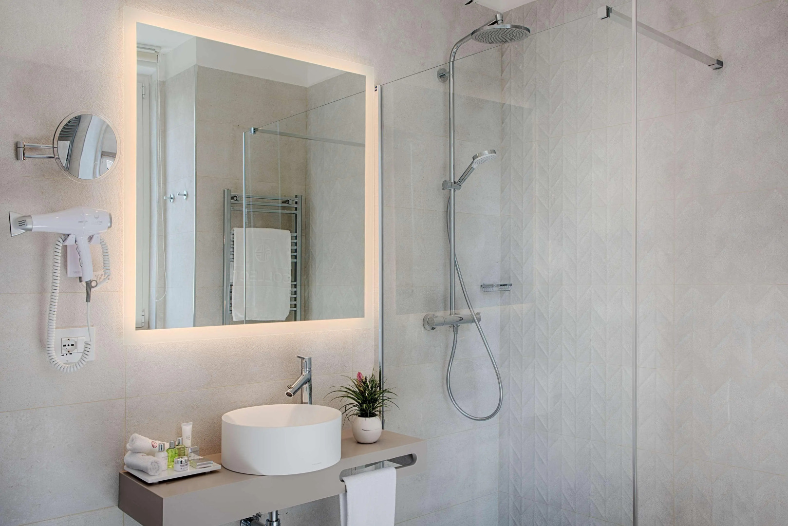 Отель NH Collection Roma Fori Imperiali