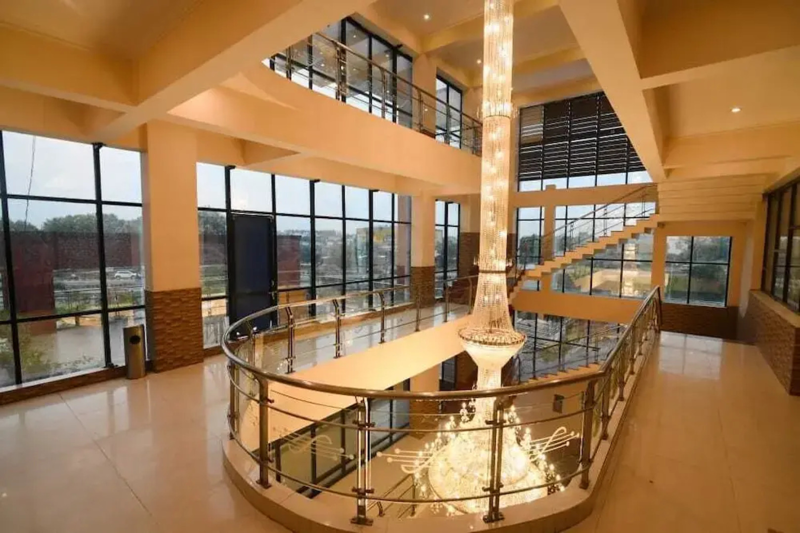 Taraji Resort Hotel and Restaurant