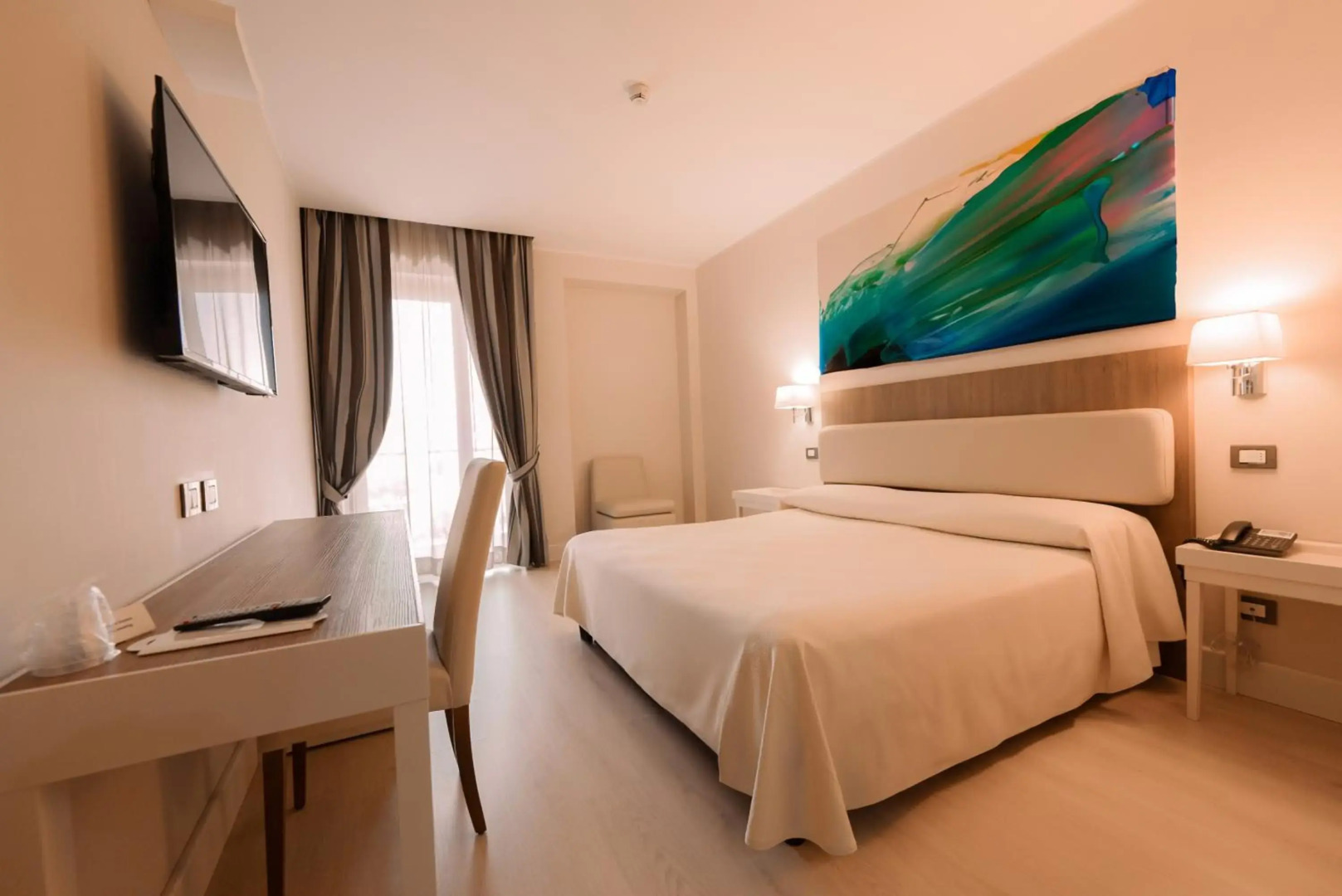 Отель Mirasole International