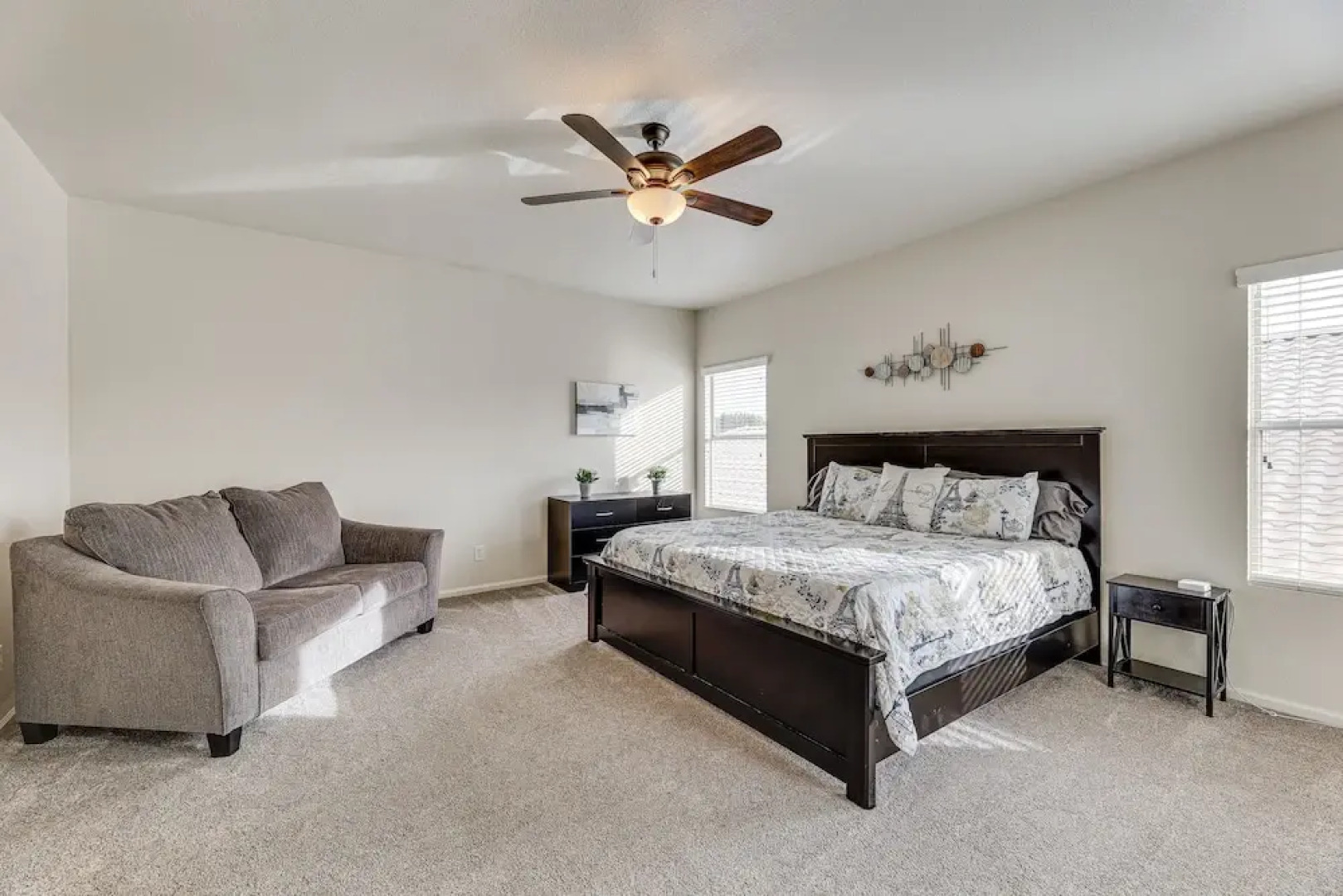 Gilbert Group Getaway: 3 Mi to Dtwn