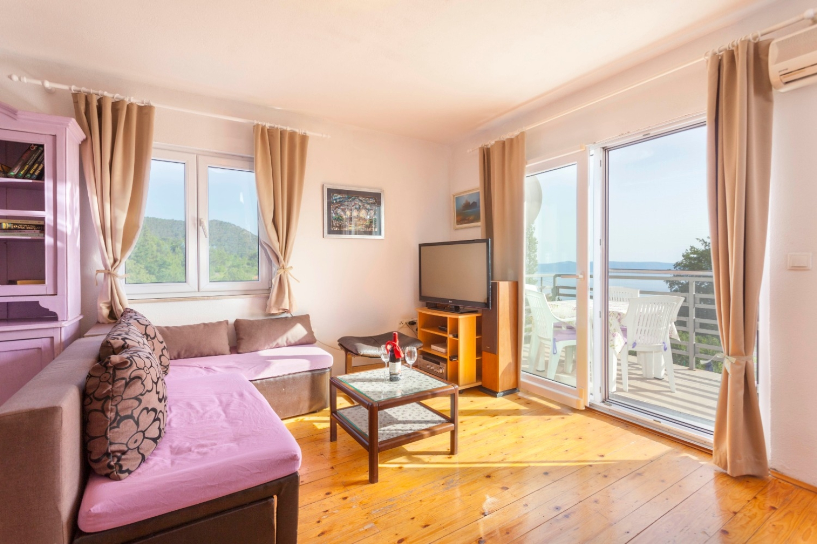 Holiday house Tonci - comfortable & surrounded by nature: Tucepi, Riviera Makarska