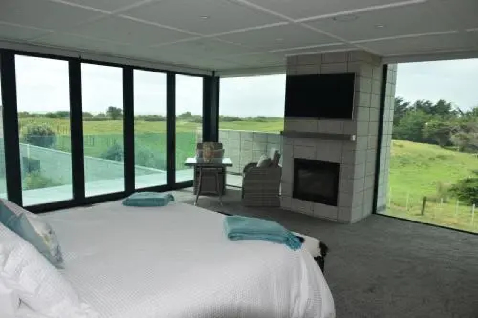 157 Field Way Luxury Lodge