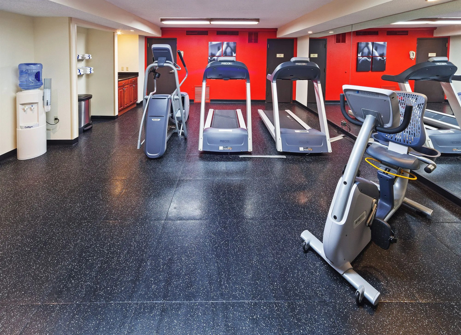 Tulsa Square Hotel Central, I-44 By OYO