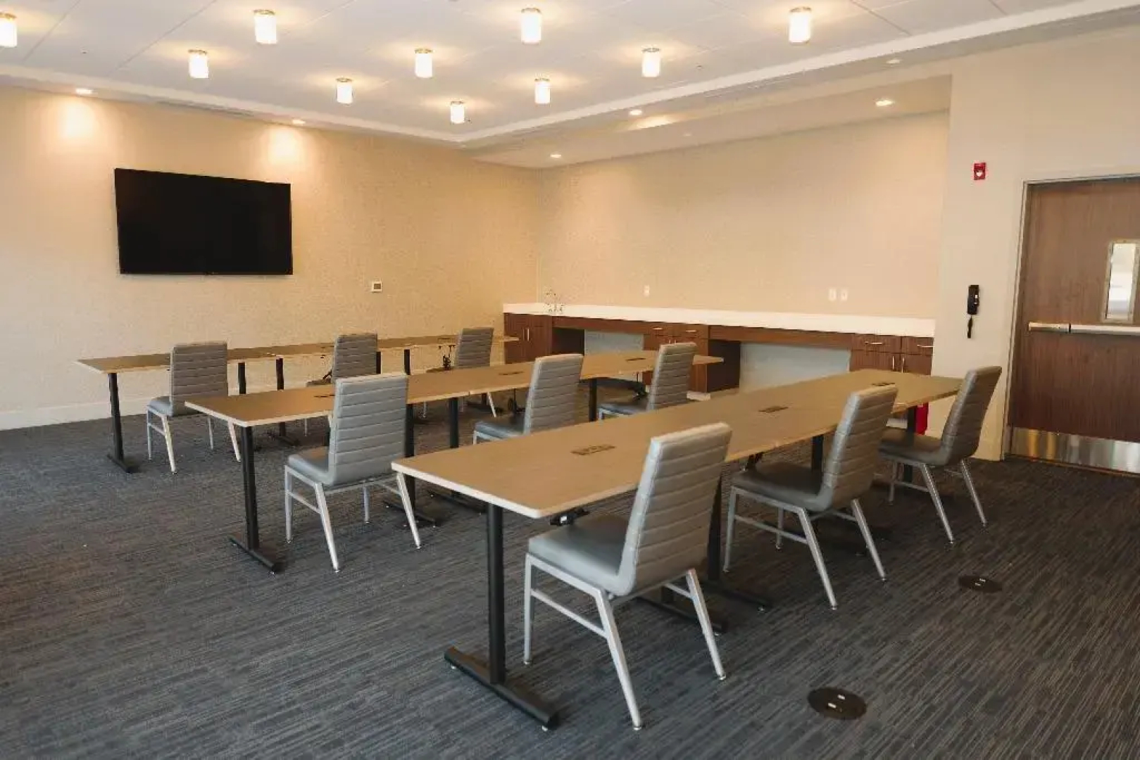 Holiday Inn Express & Suites Onalaska La Crosse Area by IHG