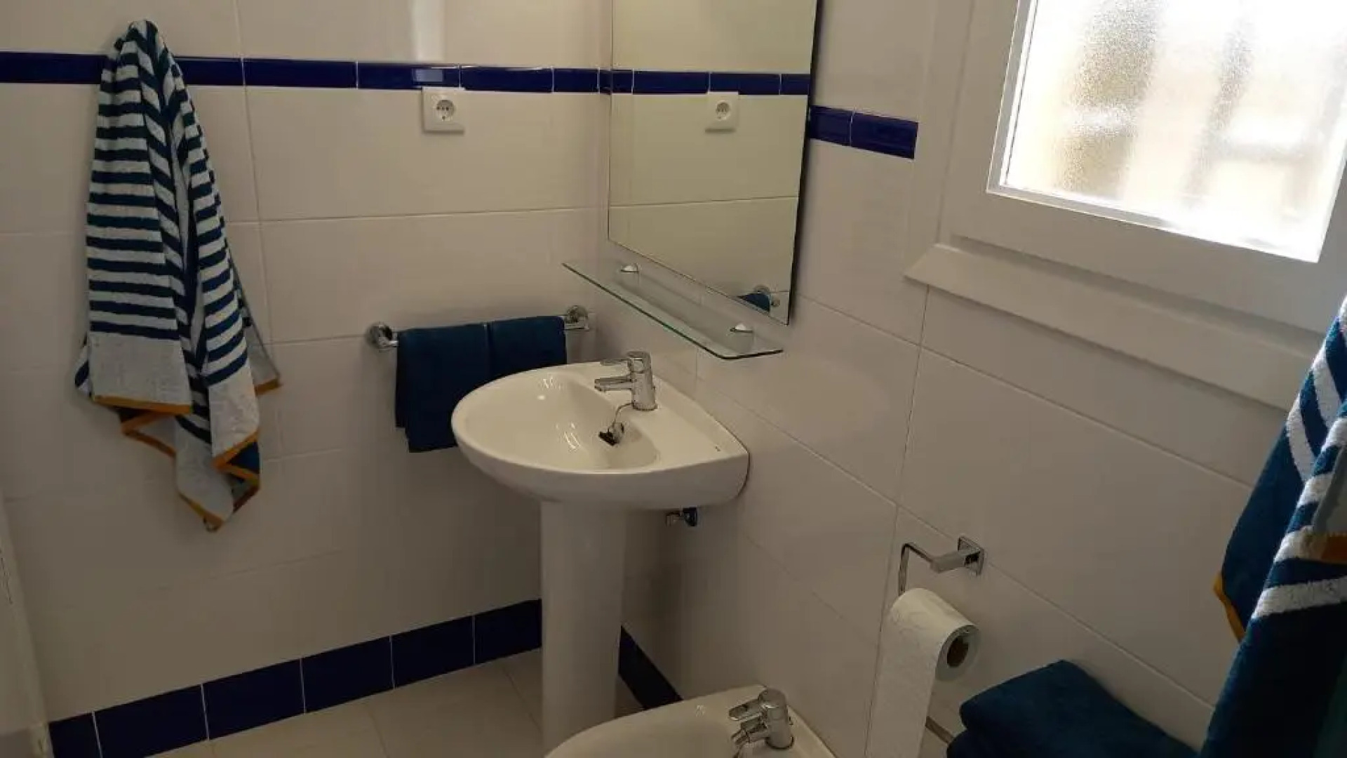 Fantástico Apartamento a 50m de playa Colon y Paseo