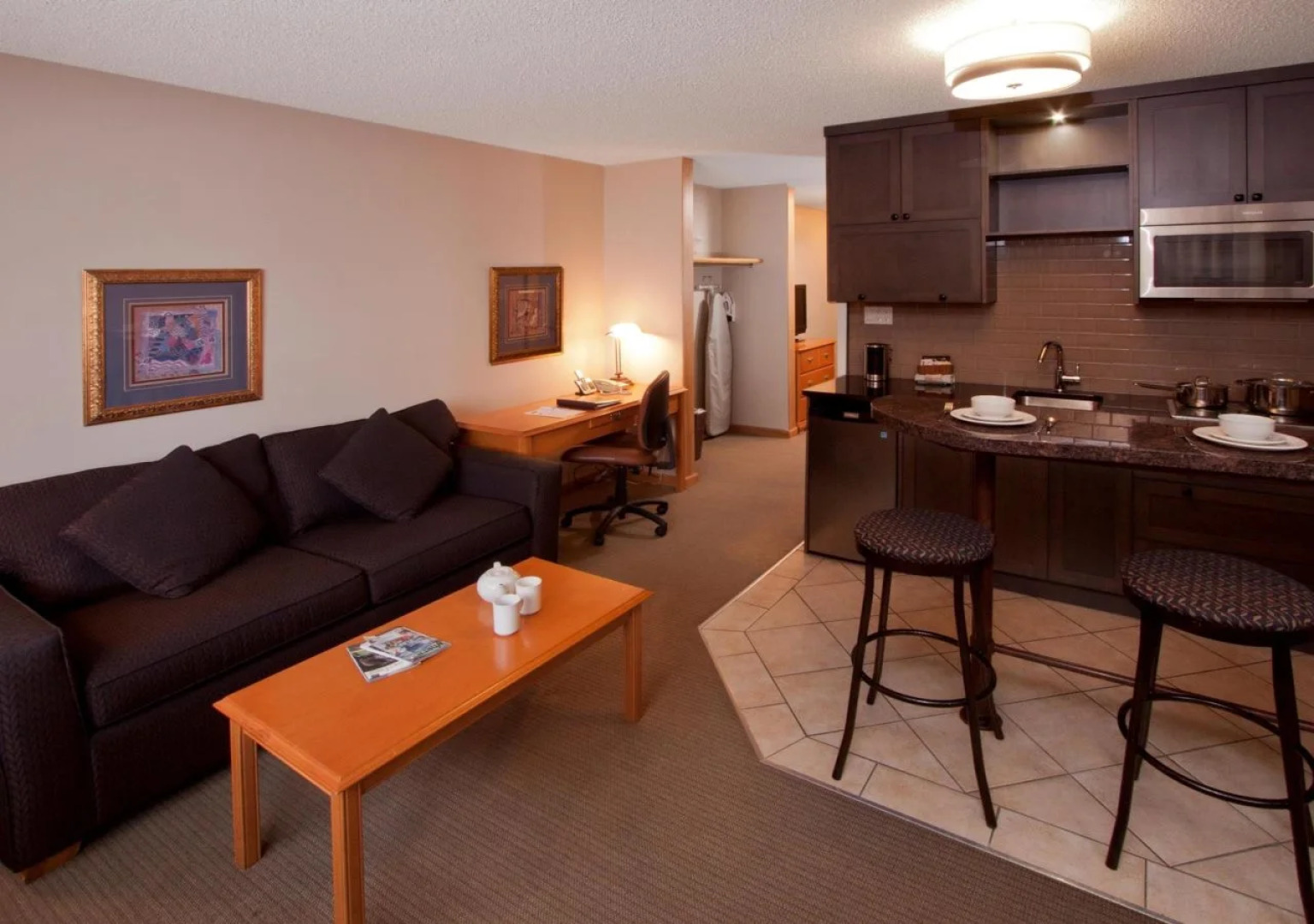 Jasper Inn & Suites by INNhotels