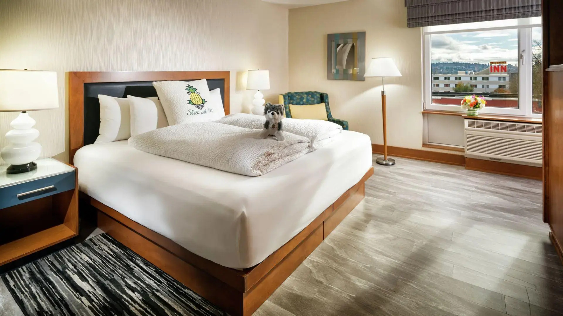 Staypineapple, Watertown Hotel, University District Seattle