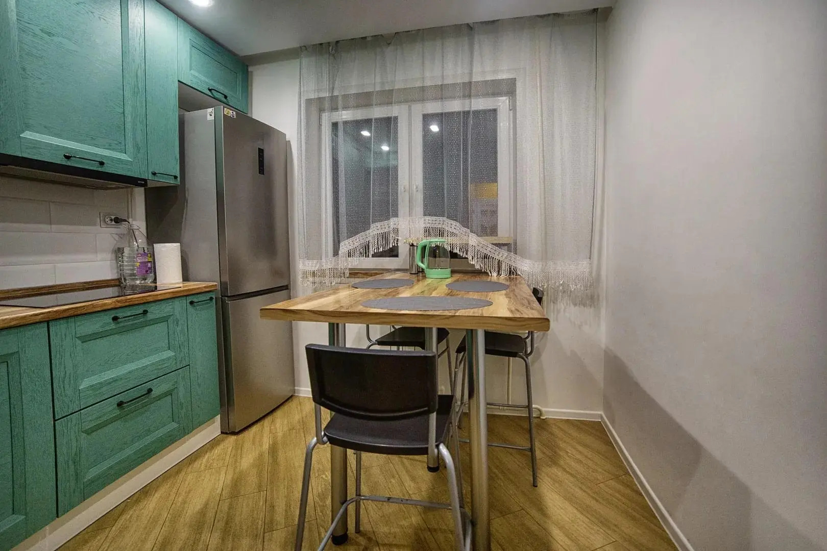 Апартаменты на улице Октябрьской Революции 40