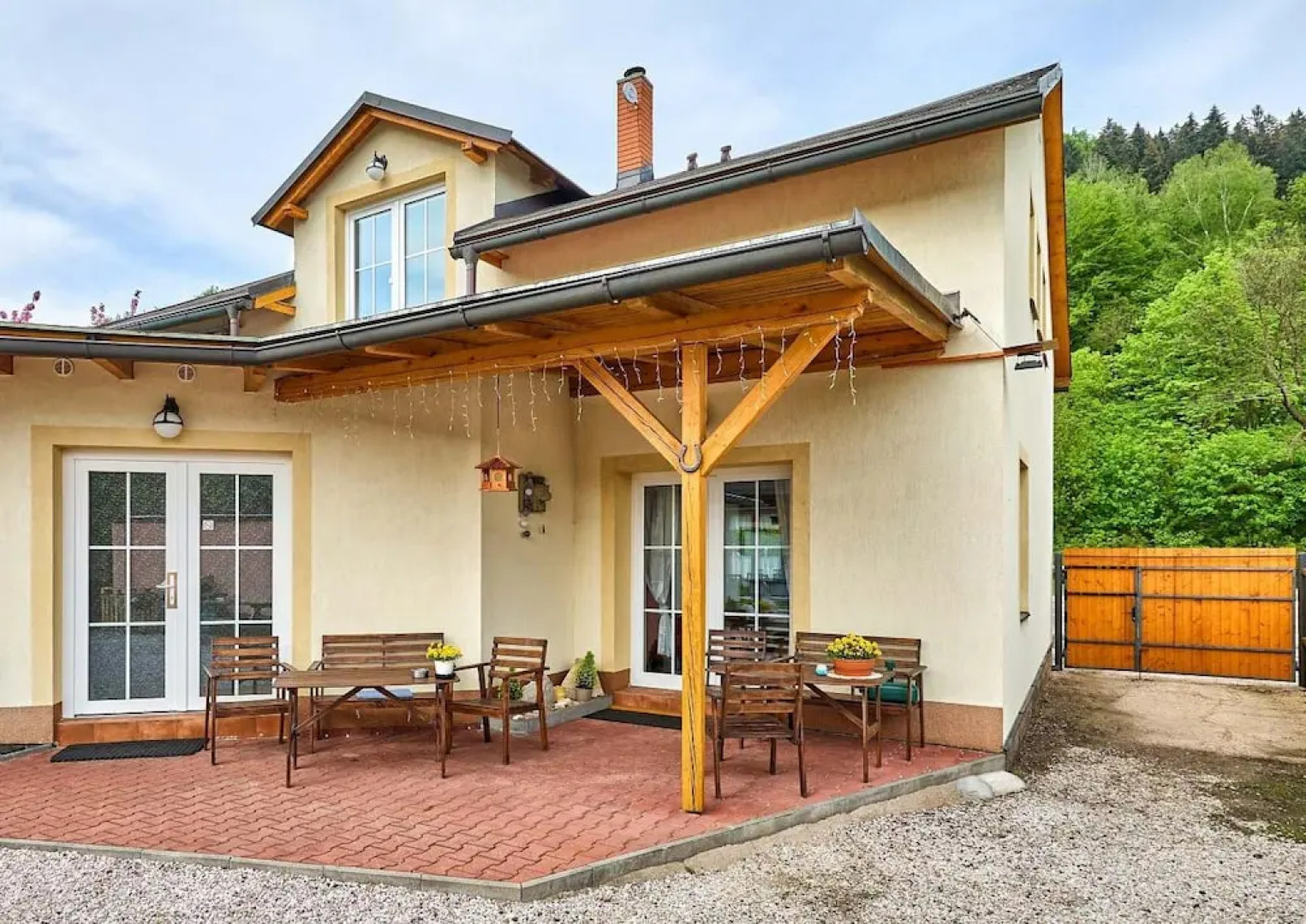 Chalupa Gita in Svoboda nad pou